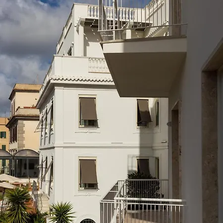 Zaccardi 4*